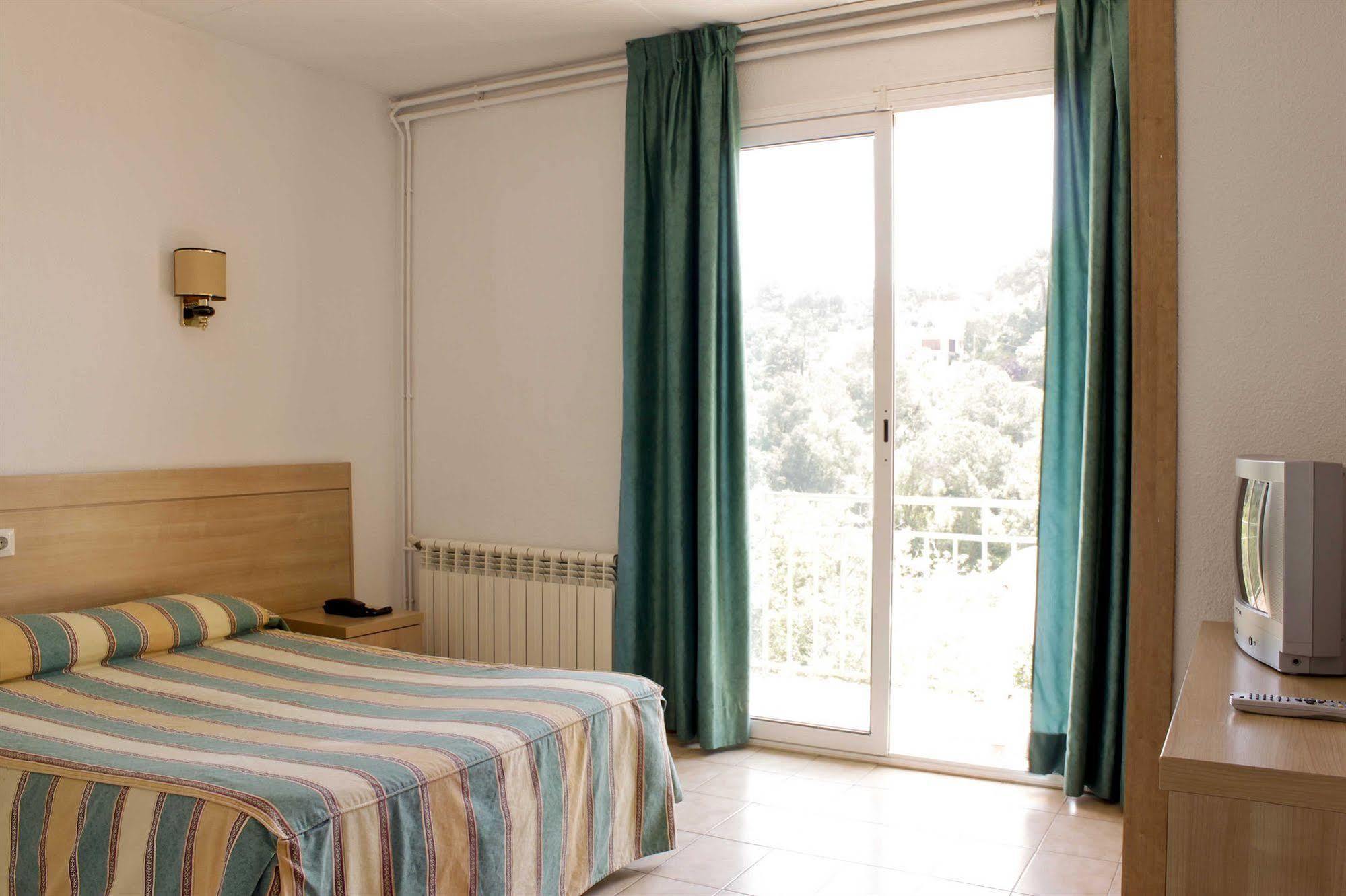 Hotel Montanamar Lloret de Mar Exterior photo